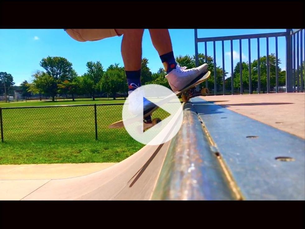 Trippy Visuals For Essential Beats