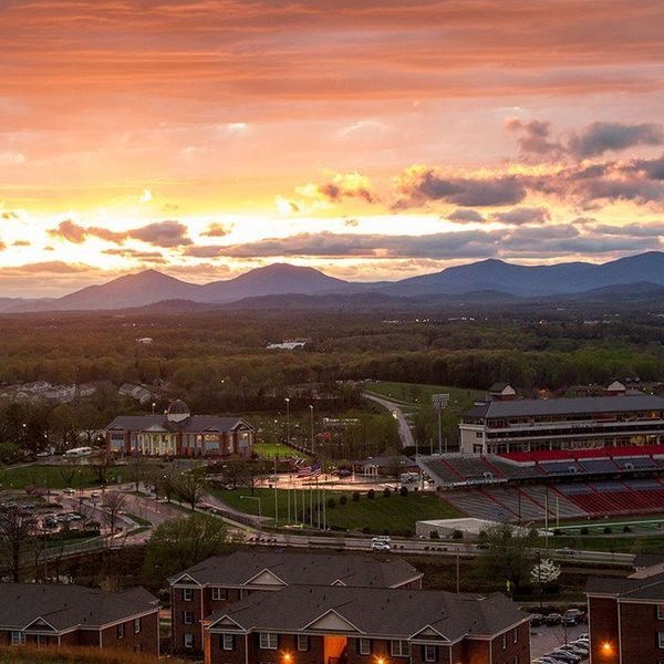 Thoughts Of Every Incoming College Freshman