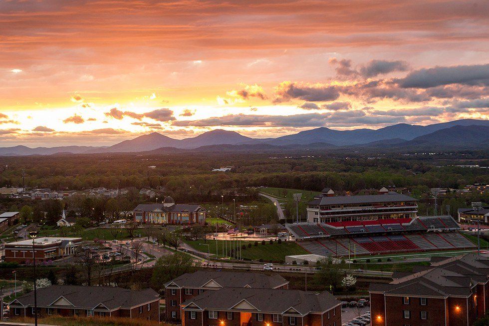 Thoughts Of Every Incoming College Freshman