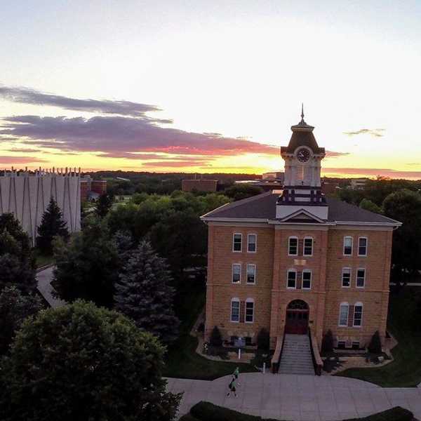 5 Reasons Why I Would Rather Be at School