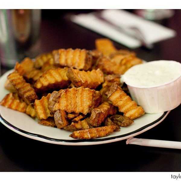 5 Restaurants All UGA Freshmen Must Try