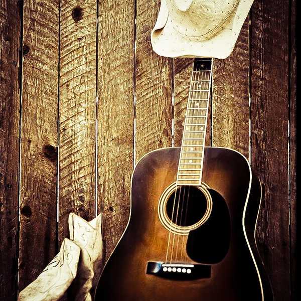 What It's Like Being The Country Music Fan In A Friend Group