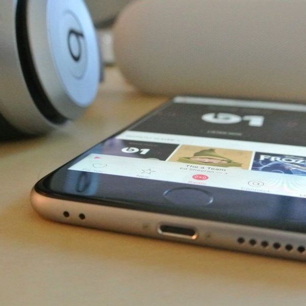 Top 10 Podcasts For College Students