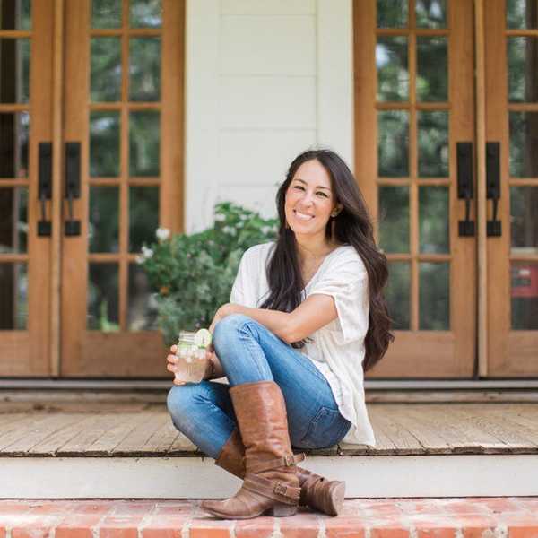 Why We All Want to Be Best Friends With Joanna Gaines