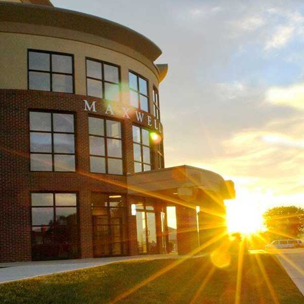 9 helpful tips for college freshman