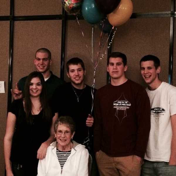 6 Perks Of Being The Only Girl And The Middle Child