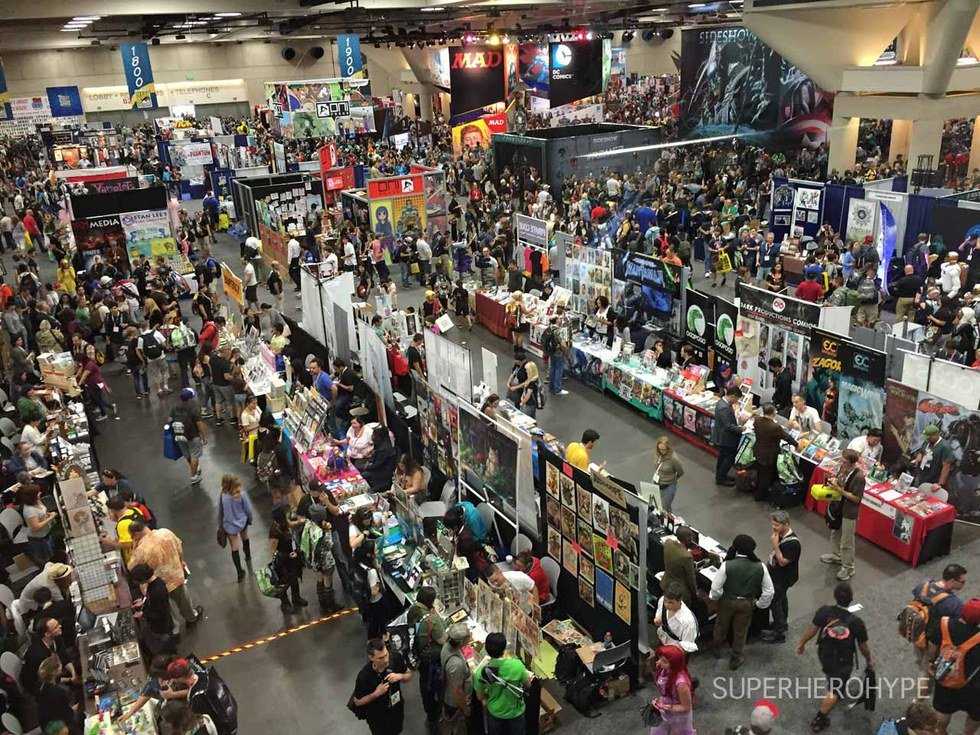 Fandom Freaks: Why You Should Go To Conventions