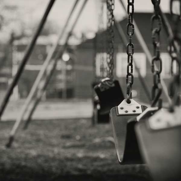 11 Things That Happen When You Lose A Friend