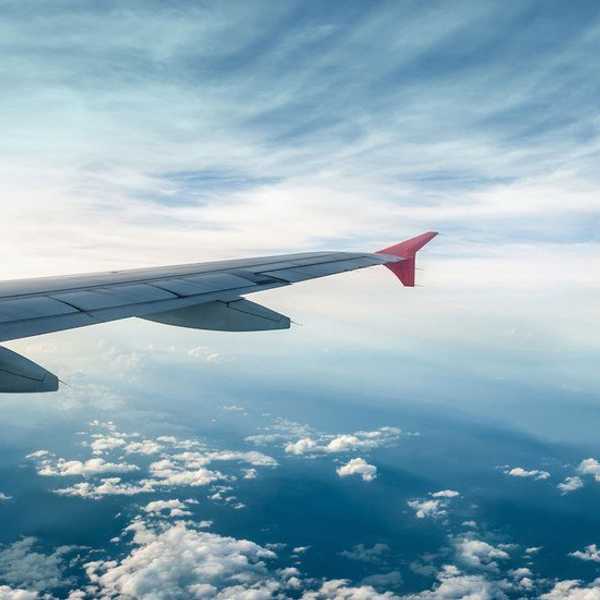 7 Things You Need To Have For A 7-Hour Flight