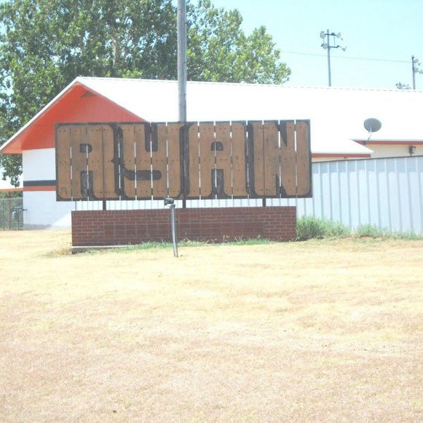 16 Things That You Know Are True If You Live In A Small Town