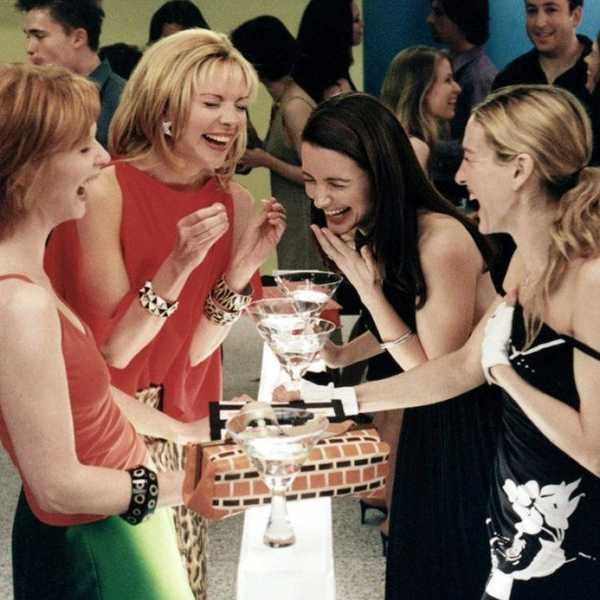 12 Songs To Listen To On Girls' Night