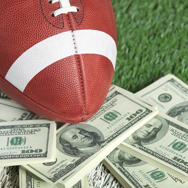 Should College Athletes Be Paid?