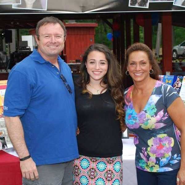 10 Awesome Things About Having Divorced Parents Who Are Still Friends