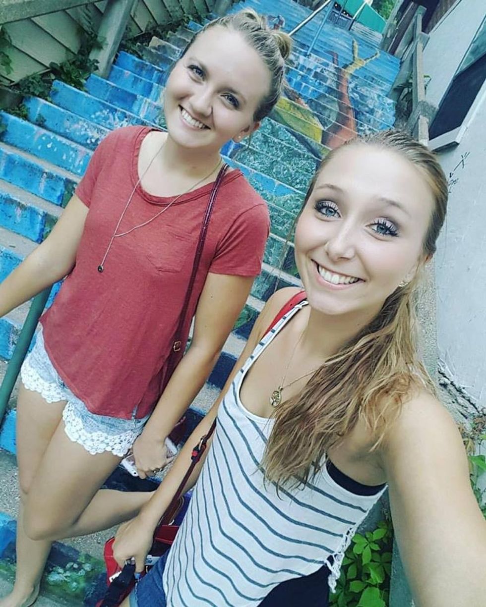 The 8 Best Things About Having A Lifetime Best Friend