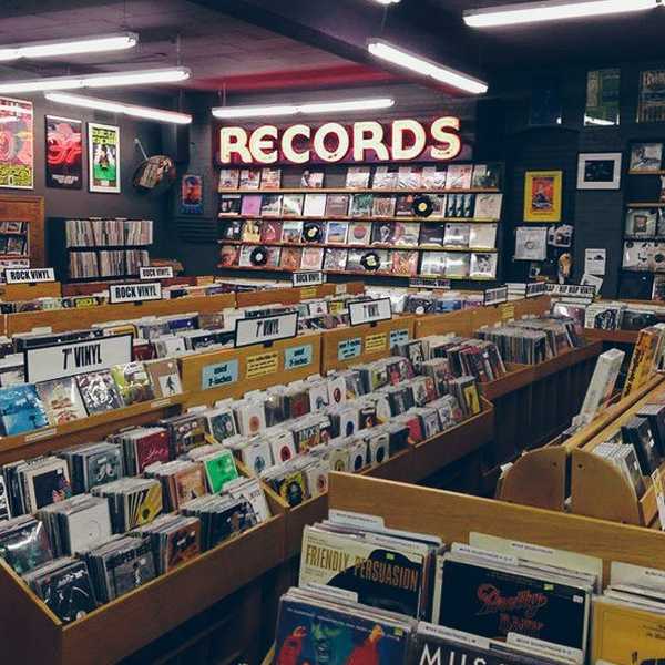 Confessions Of A Vinyl Junkie