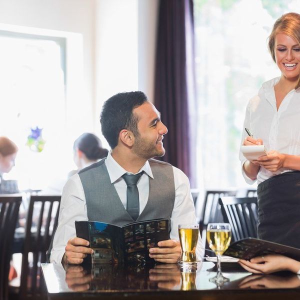 12 Feelings You Experience As A Server