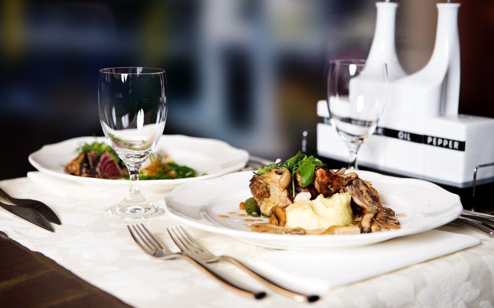 How Do You Know If It's A Date Or Not?