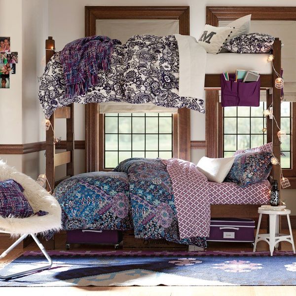 20 Dorm Room Essentials