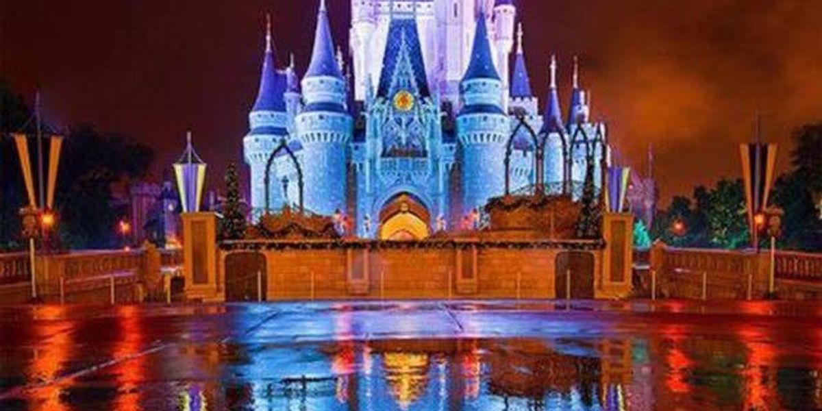 Disneyitis 20 Signs You Might Be A Disney Addict | The Odyssey Online