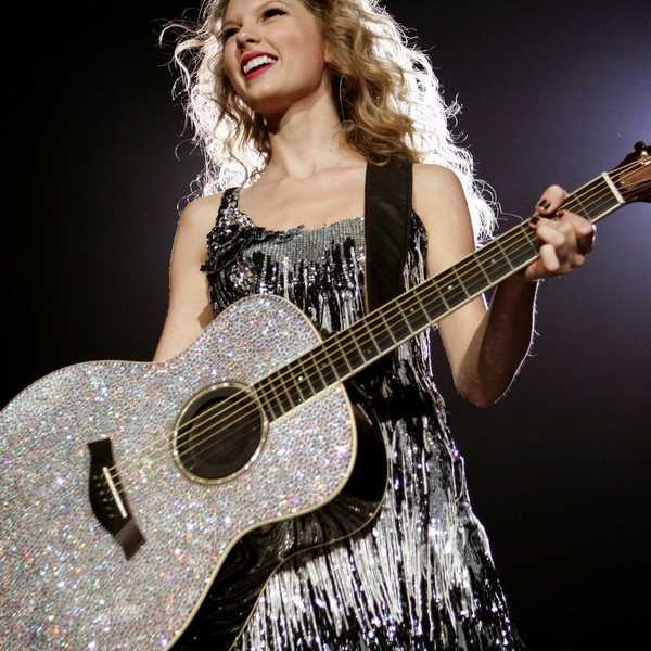 Why Taylor Swift Was Better Off Country