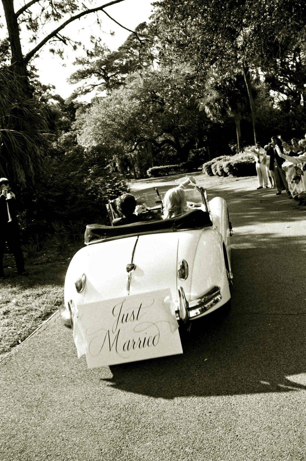 5 Reasons To Get Married Young