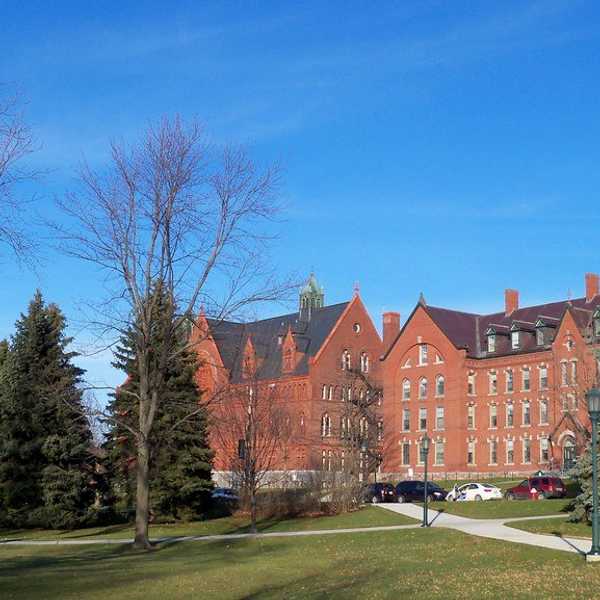 The Best Places To Cry On UVM Campus