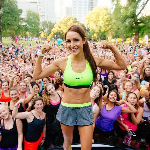 Kayla Itsines: I Came For The Exercise, But Here's Why I Stayed For The People