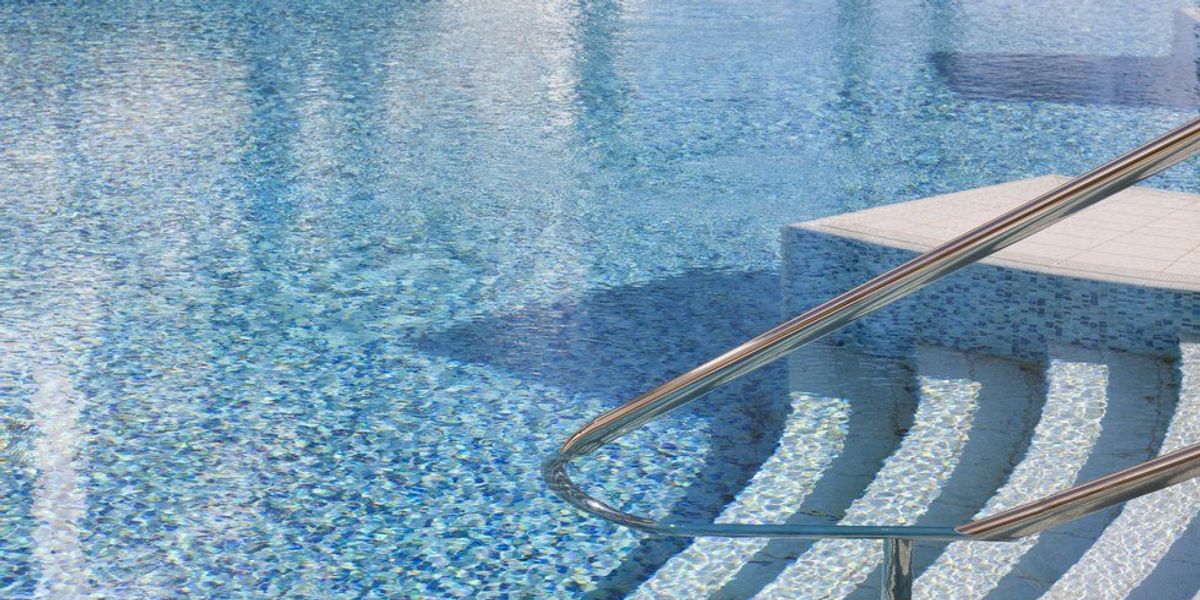 Monophobia Pools My Rational Fear Of Public Pools | The Odyssey Online