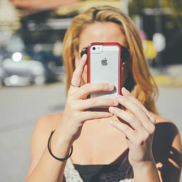 How Women Are Using Selfies As Empowerment