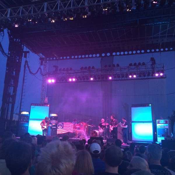 Top 12 Throwback Songs You Need For Your Summer Playlist