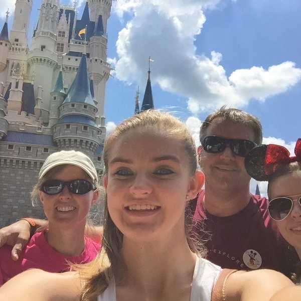 6 Things Every Disney World Expert Knows