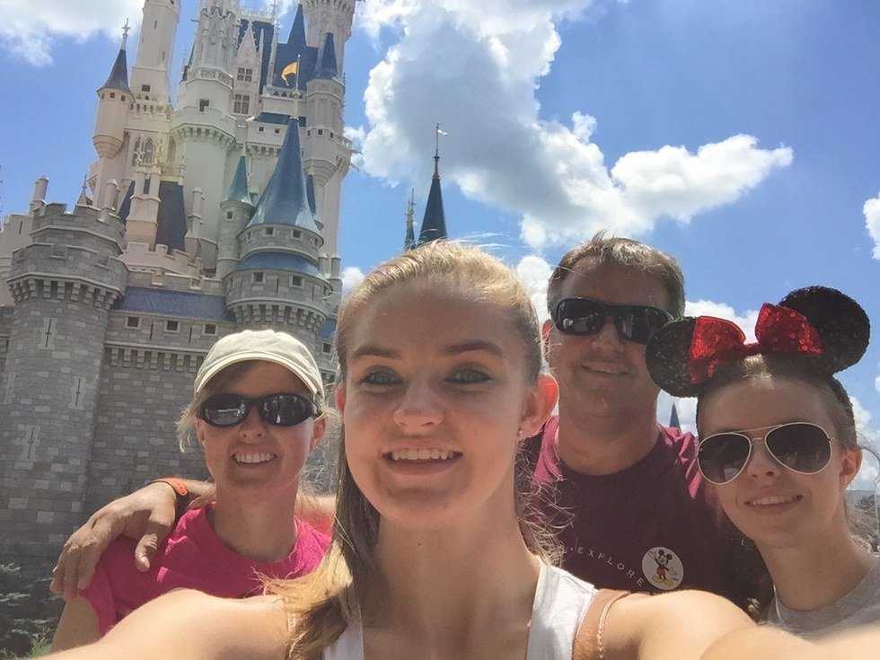 6 Things Every Disney World Expert Knows