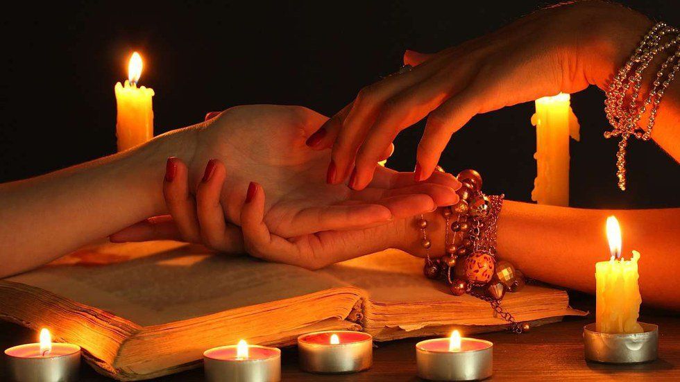 Psychics And Mediums: Real Or Fake?