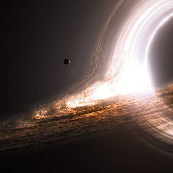 Black Holes vs. White Holes