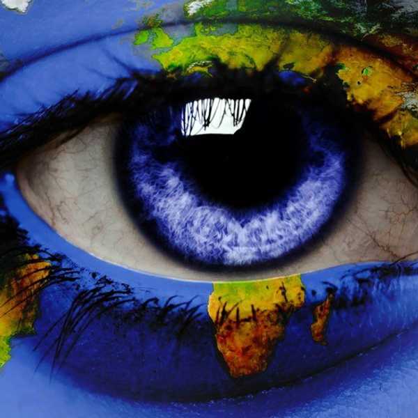 12 Facts About Blue Eyes You Don't Know