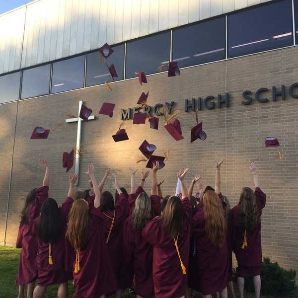 23 Truths About Going To An All-Girls High School