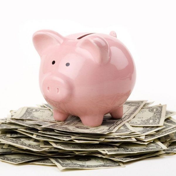 11 Realistic Tips For Saving Money