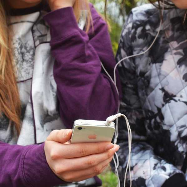 Why Technology Is Ruining Our Generation