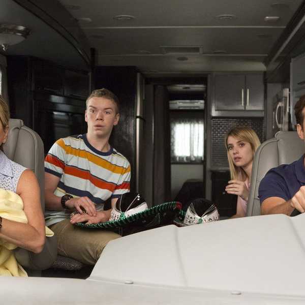9 Essentials To Bring On Any Vacation