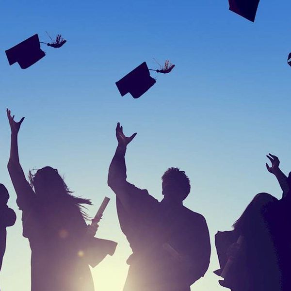 8 Questions All College Seniors Ask Themselves