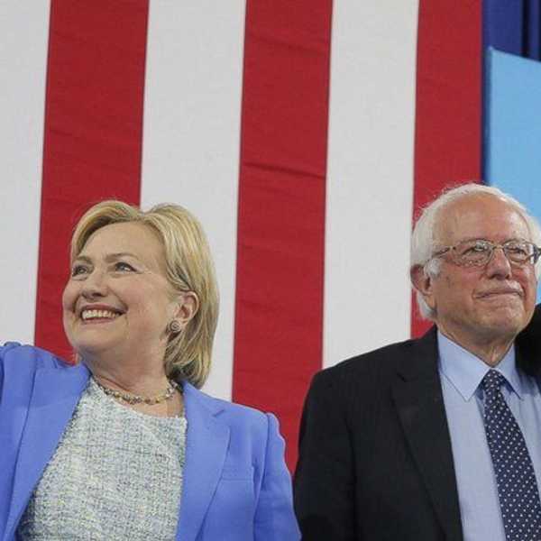 Bernie Sanders Endorses Hillary Clinton