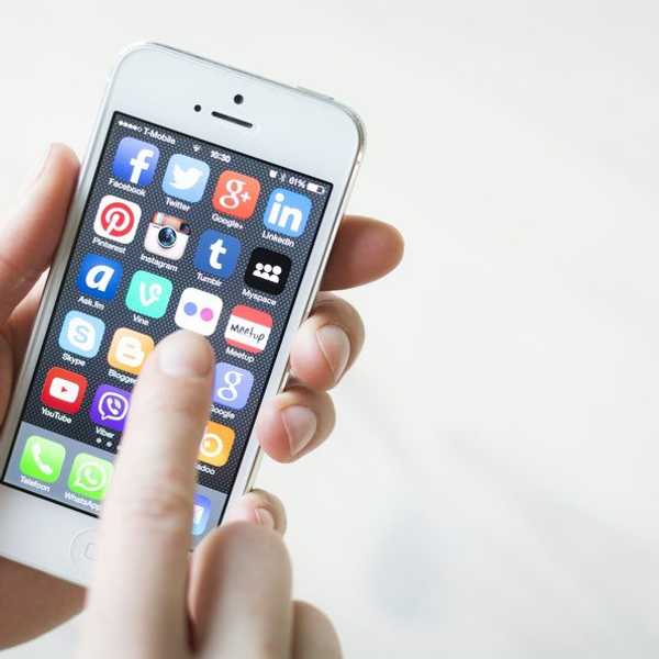 The Pros And Cons Of Social Media
