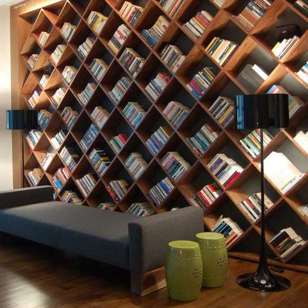 7 Struggles That All Book Lovers Understand