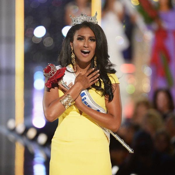 13 Signs You're a Former Pageant Queen