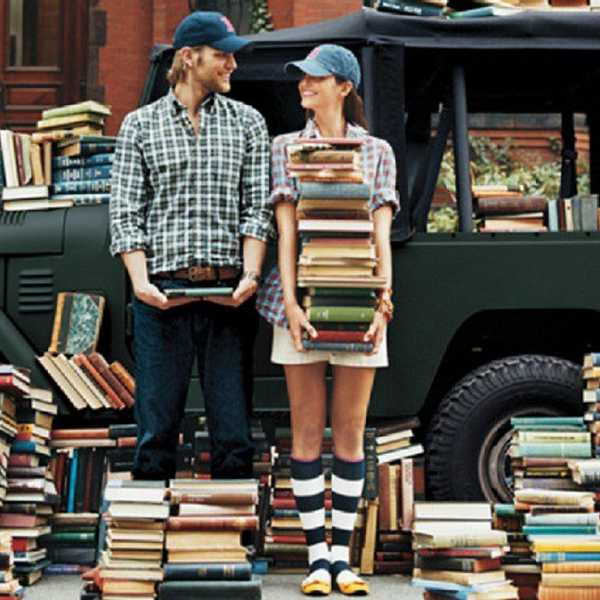 8 Ways To Know You're A Bibliophile