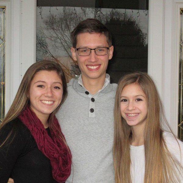 10 Problems Only A "Middle Child" Will Understand