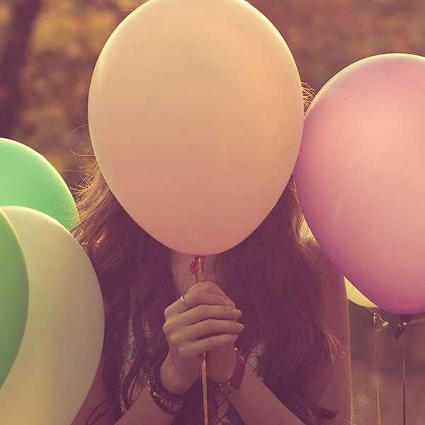 12 Things You Know If You Grew Up Shy
