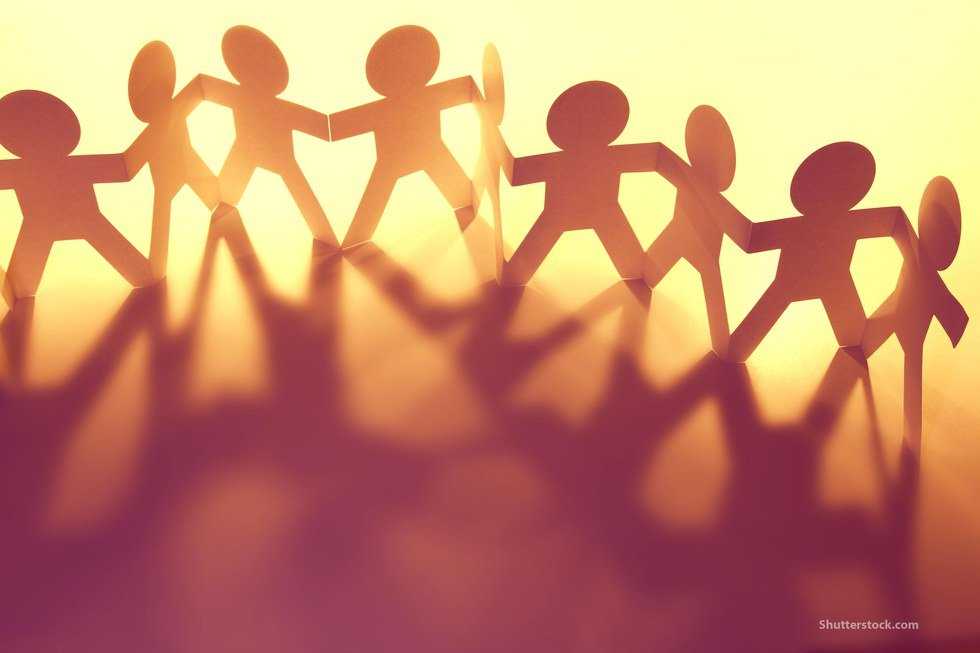 Nine Signs You're The Child Of Your Friend Group