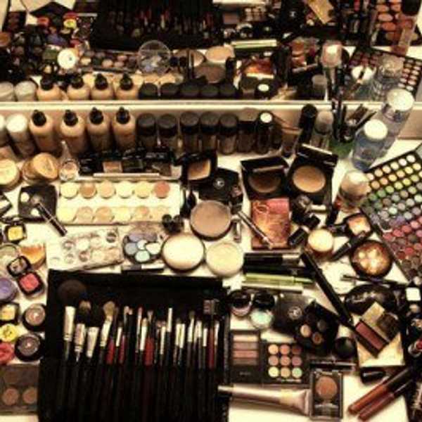 21 Reasons Why I Love Makeup