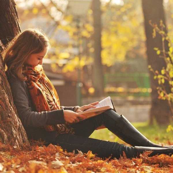Date A Girl Who Reads